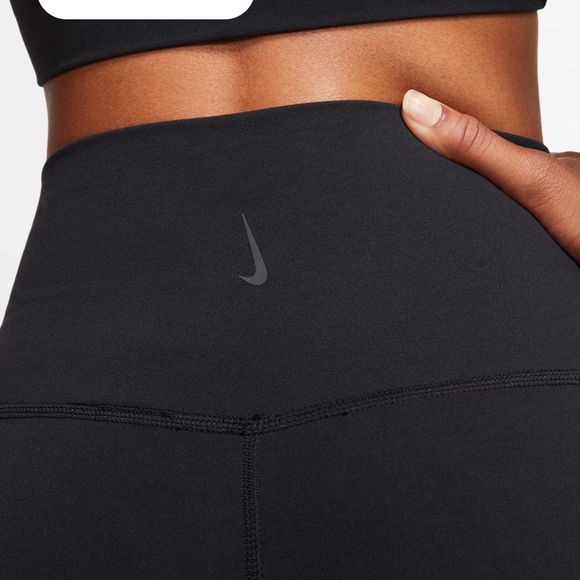 Nike Yoga Dri-FIT Luxe Women's Black Leggings - Picture 2 of 8